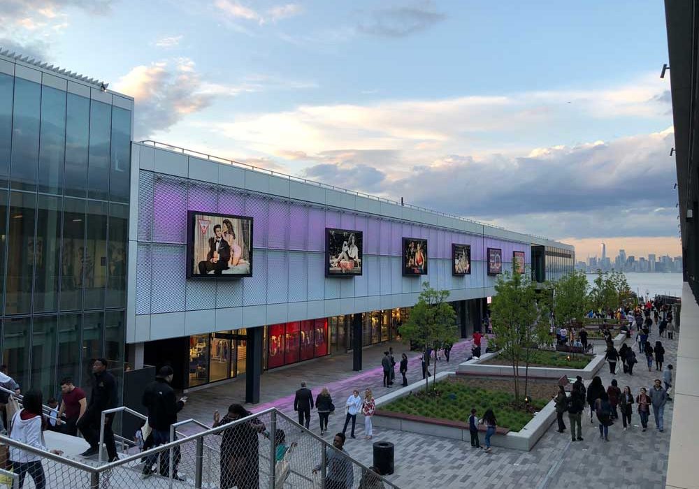 Empire outlets New York City