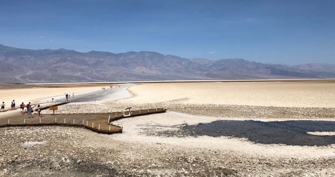 Death Valley Badwater Basin heiditravelsusa.nl