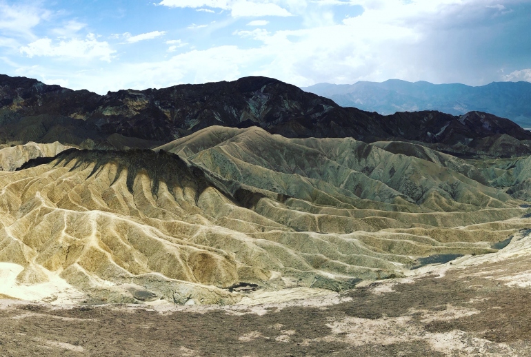 Death Valley Zabriskie Point heiditravelsusa