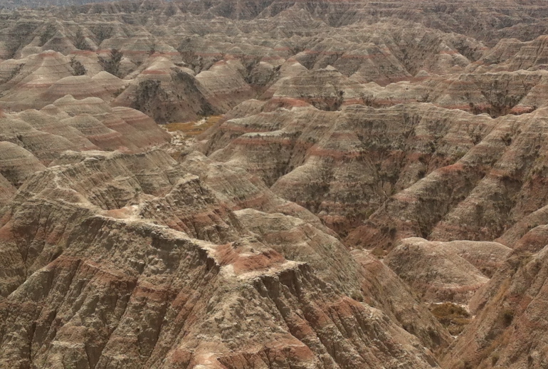 Badlands South Dakota roadtrip Amerika heiditravelsusa.nl